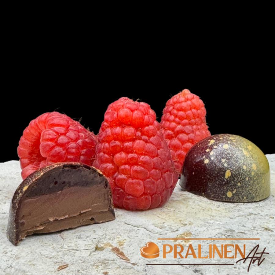 handgefertigte Pralinen von PralinenartPreußischer Whisky mit Himbeere