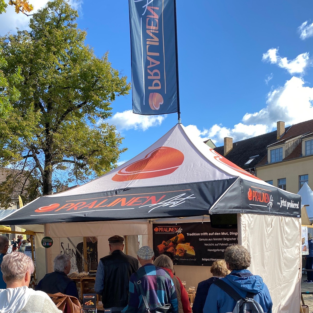 Ein s&uuml;&szlig;es Highlight auf dem 28. Rheinsberger T&ouml;pfermarkt: Pralinen f&uuml;r Genie&szlig;er!